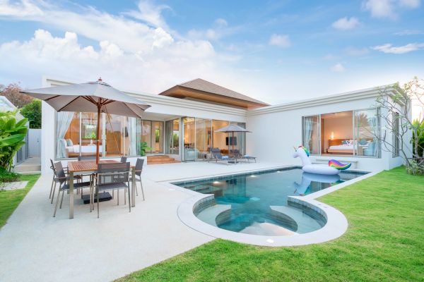Cost of Pool Deck Pouring in Heber City